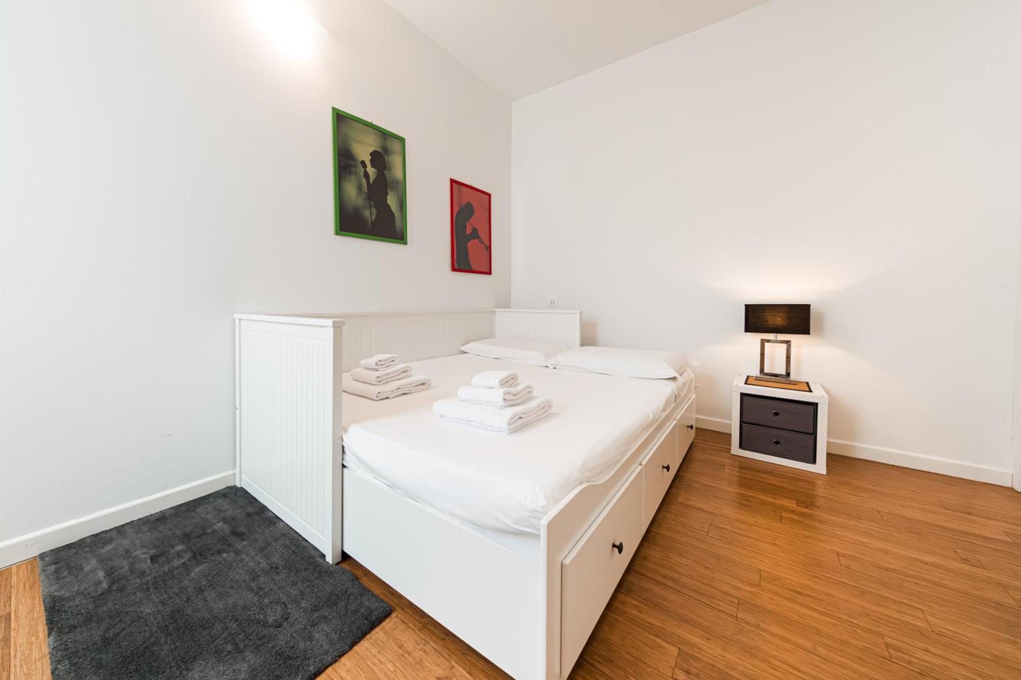 Nettuno Apartment - Private Garden In Bologna Center 外观 照片