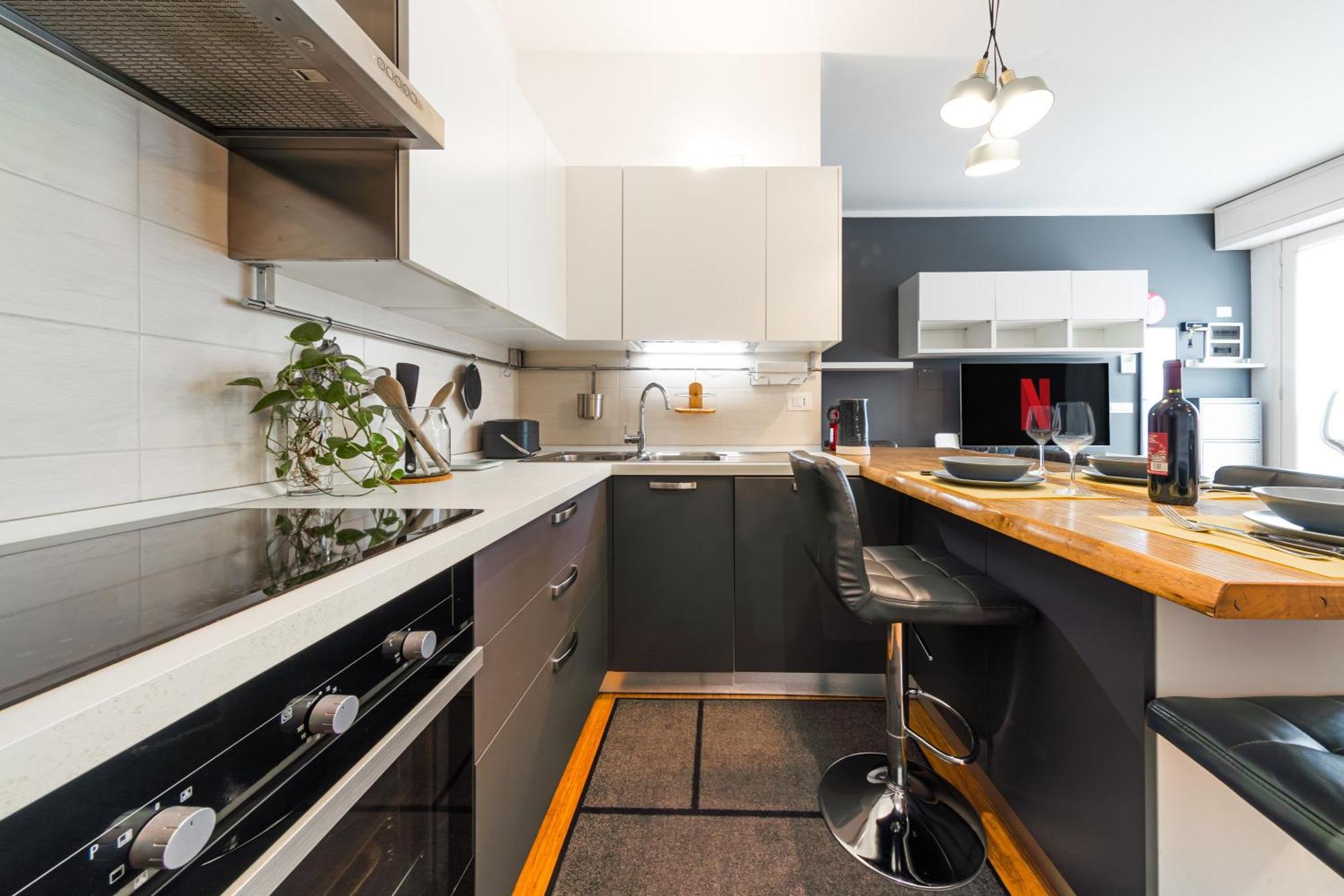 Nettuno Apartment - Private Garden In Bologna Center 外观 照片