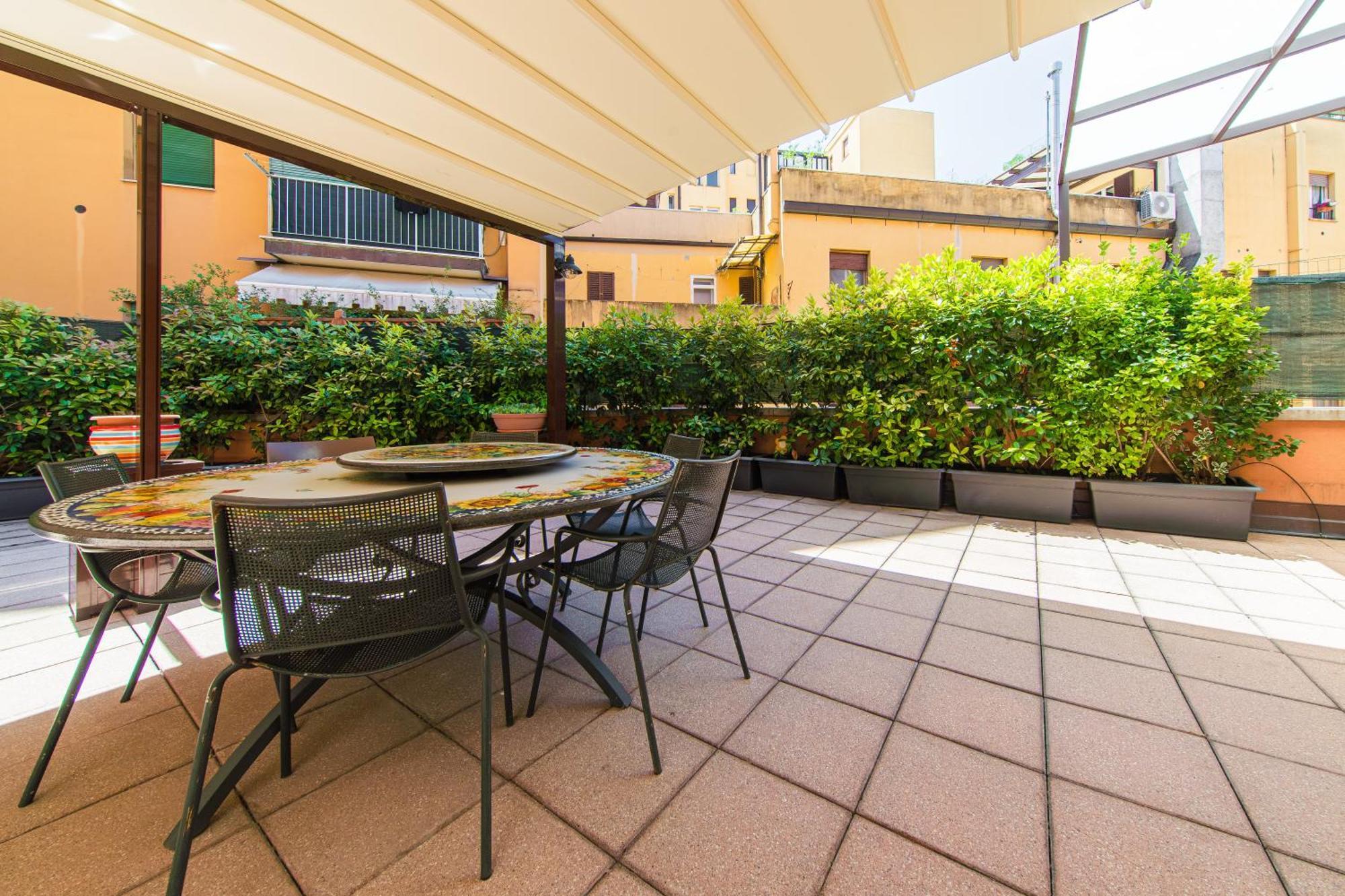 Nettuno Apartment - Private Garden In Bologna Center 外观 照片